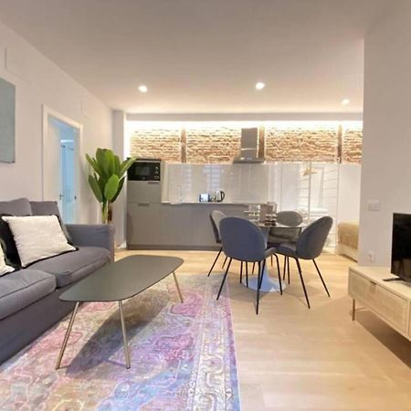 Apartamentos En La Latiina マドリード エクステリア 写真