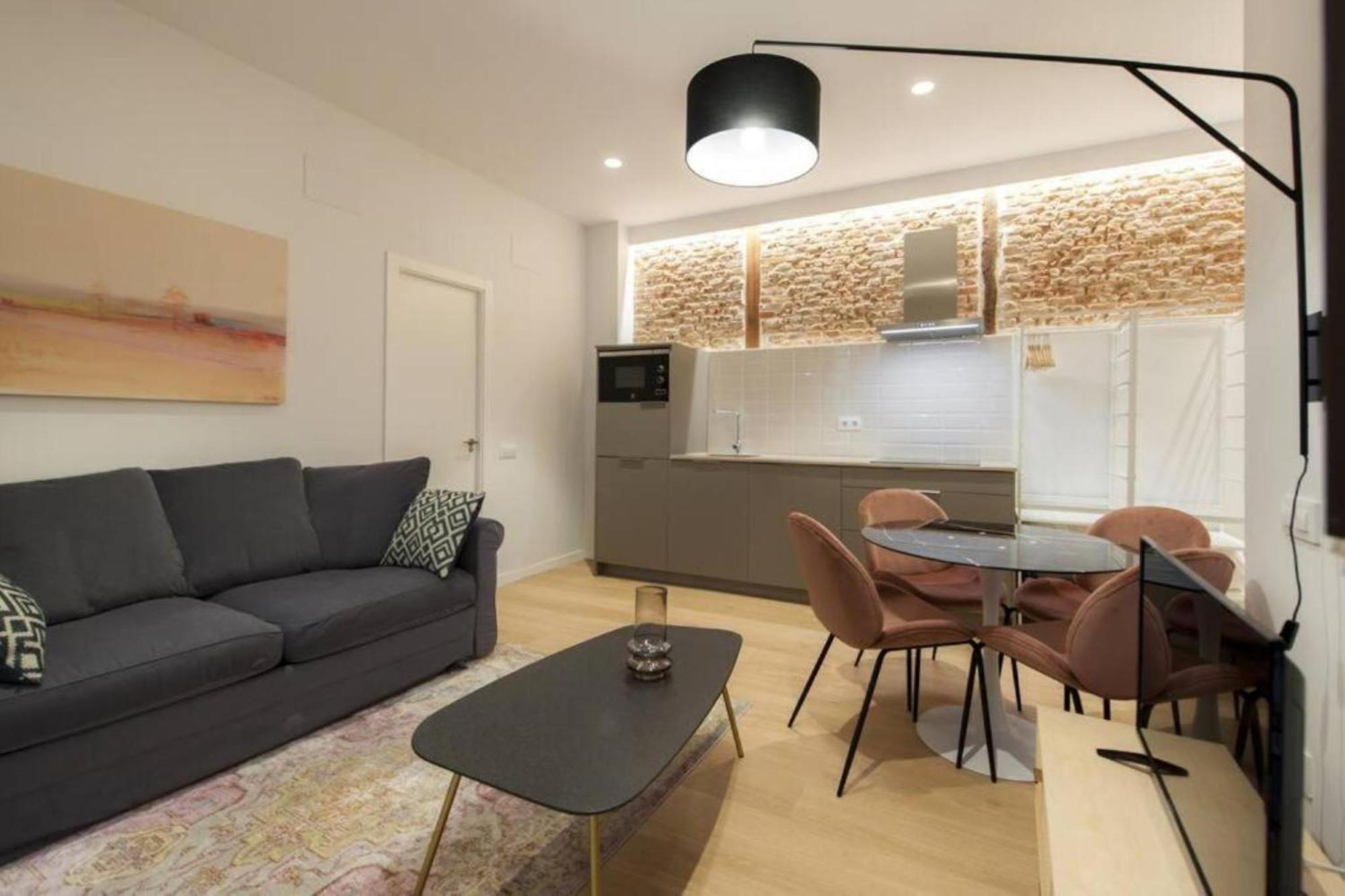 Apartamentos En La Latiina マドリード エクステリア 写真