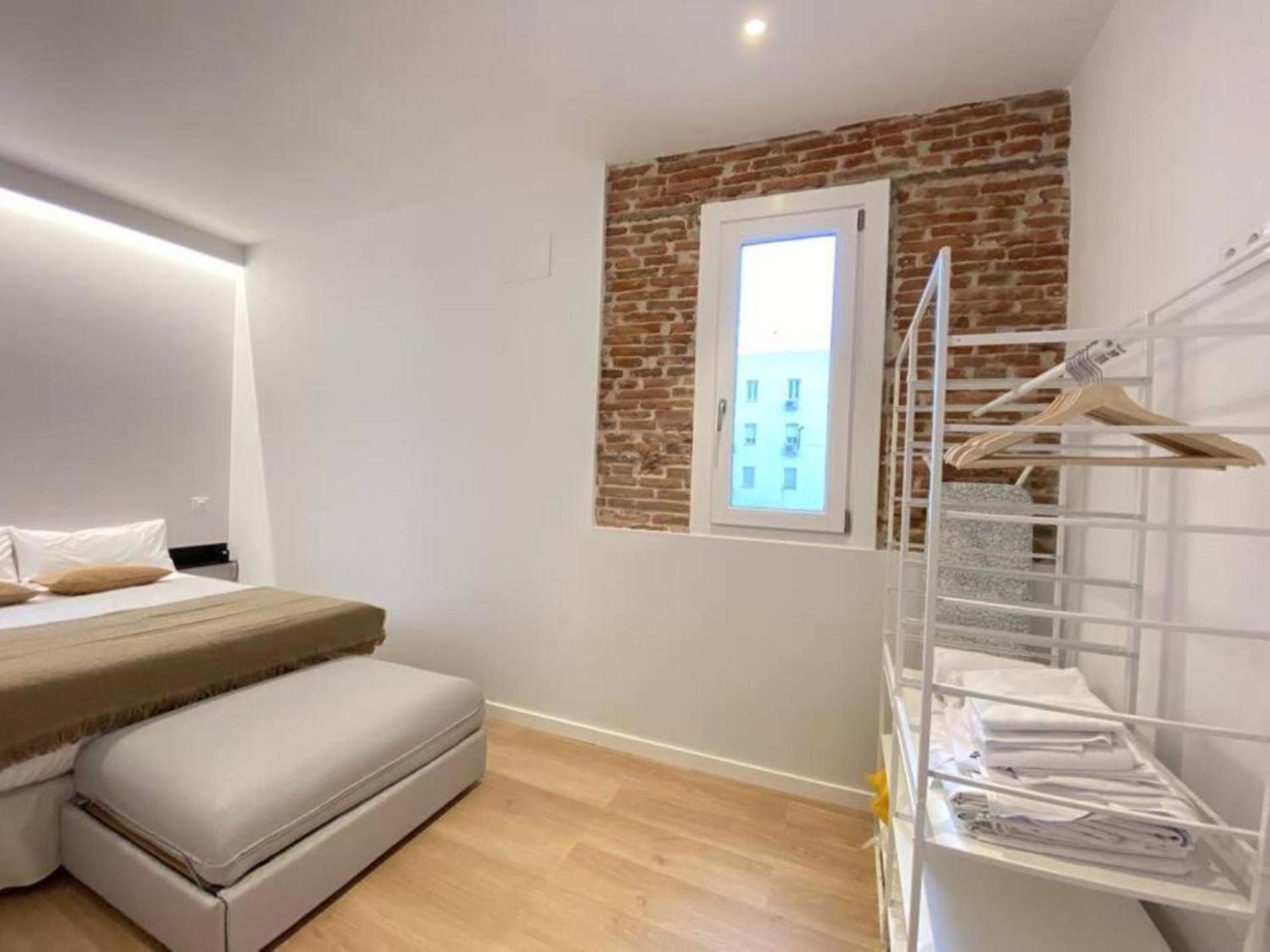 Apartamentos En La Latiina マドリード エクステリア 写真