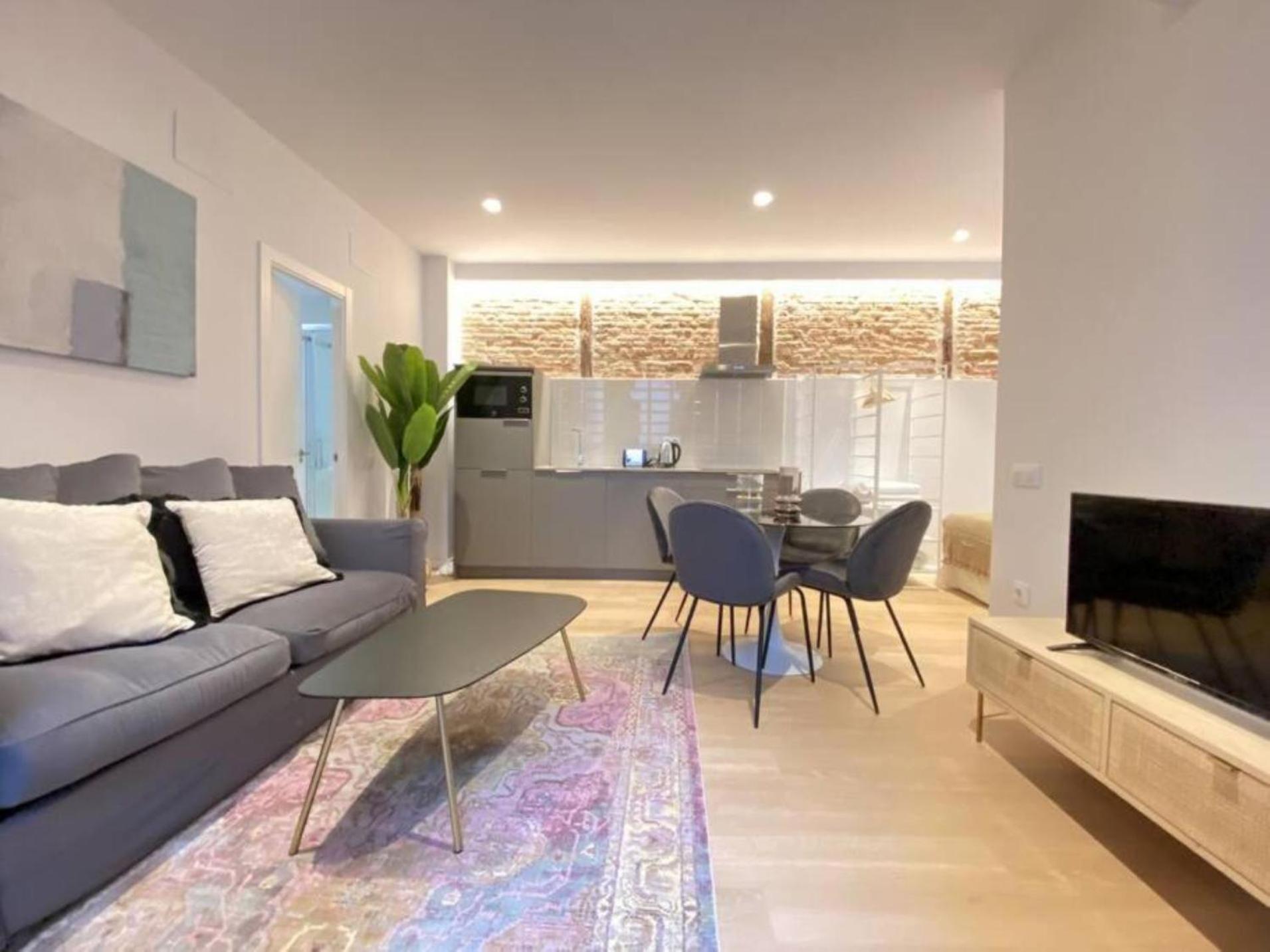 Apartamentos En La Latiina マドリード エクステリア 写真